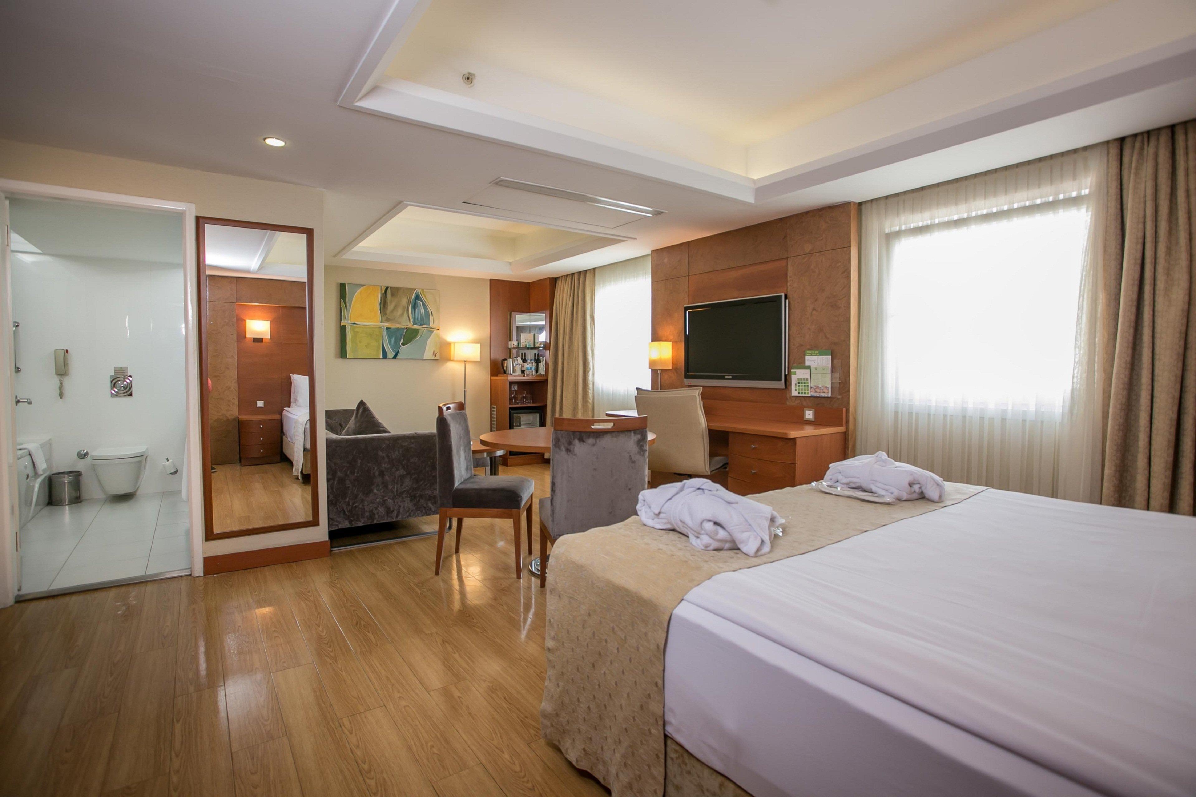 Holiday Inn Istanbul City By Ihg Exterior foto Suite